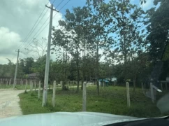 G မြေရောင်းချင်ပါတယ်