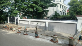 တောင်ဥက္ကလာပ ခြံကျယ် 48 ပေ x 60 ပေငှားမည်။ ခြံထဲ ကားအစီးအနည်းဆုံး 13 စီးထားနိုင်သည်။